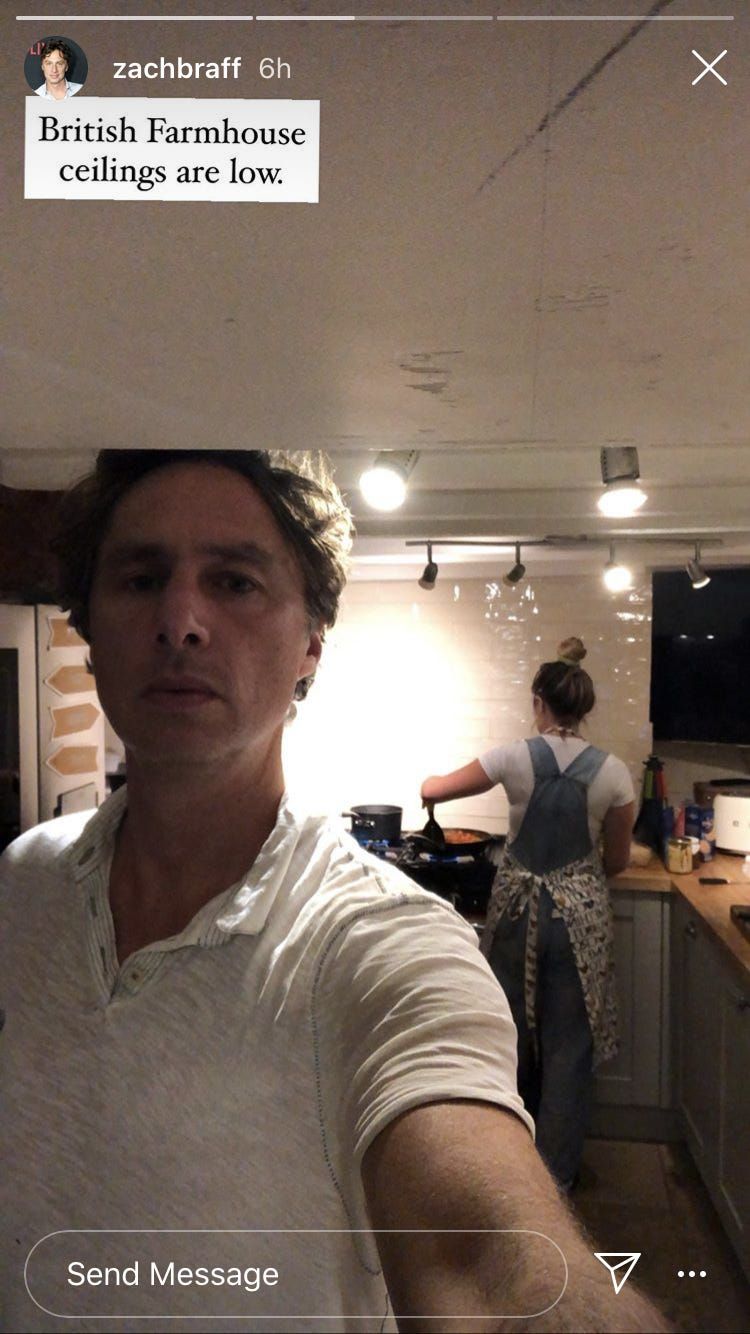 zach braff and florence pugh in a kitchen cooking