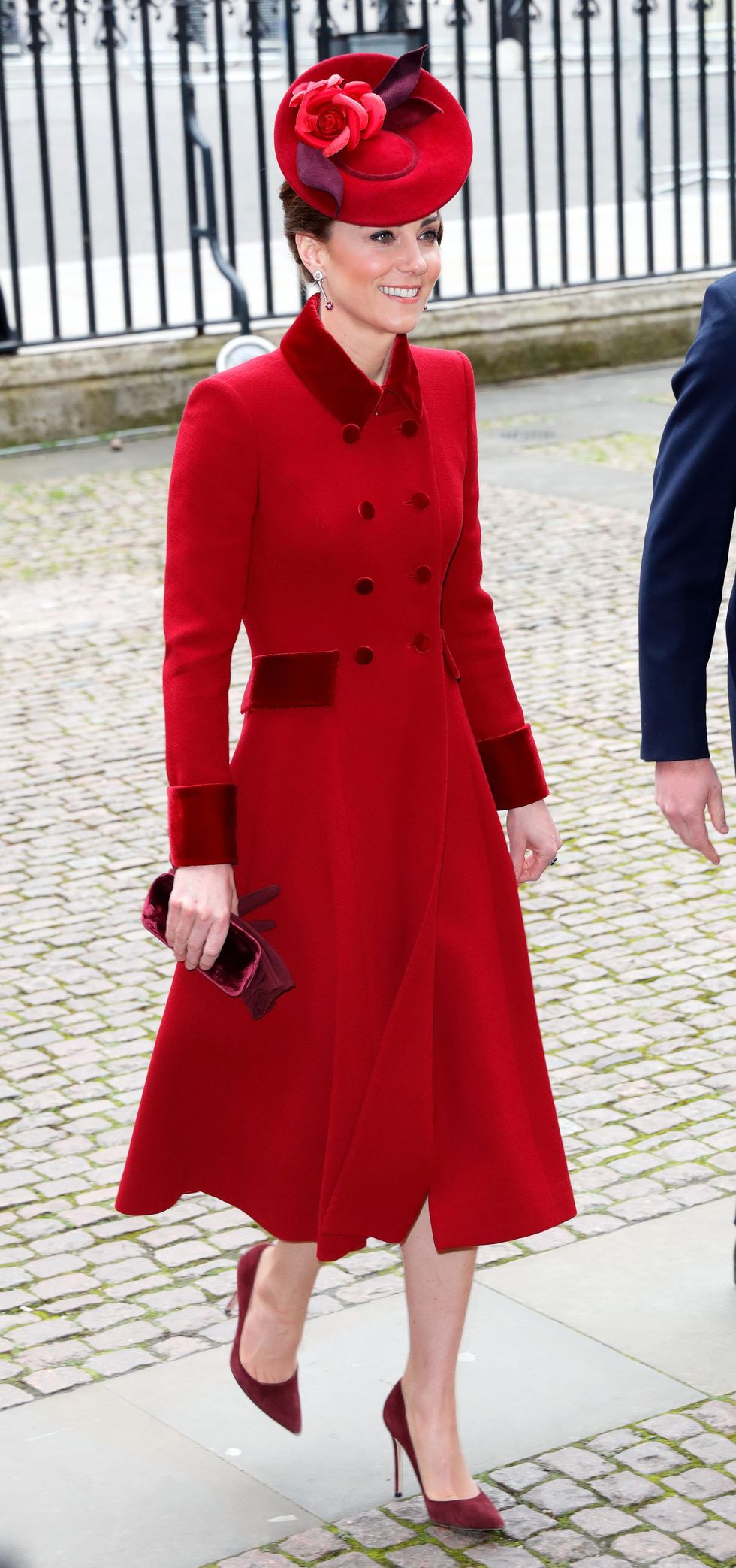 凱特王妃秋冬大衣特輯！英國皇室最強「穿搭教科書」，3款大衣打造優雅貴族氣質