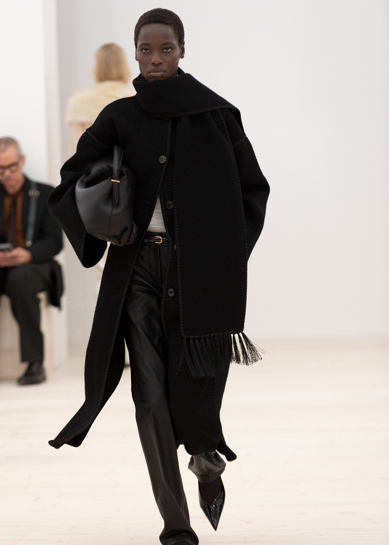 5x7-toteme-fw24-look19-1-1-