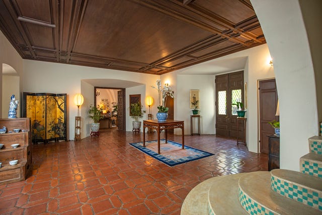 Cameron Diaz's House in 'The Holiday' is For Sale At $12 Million ...