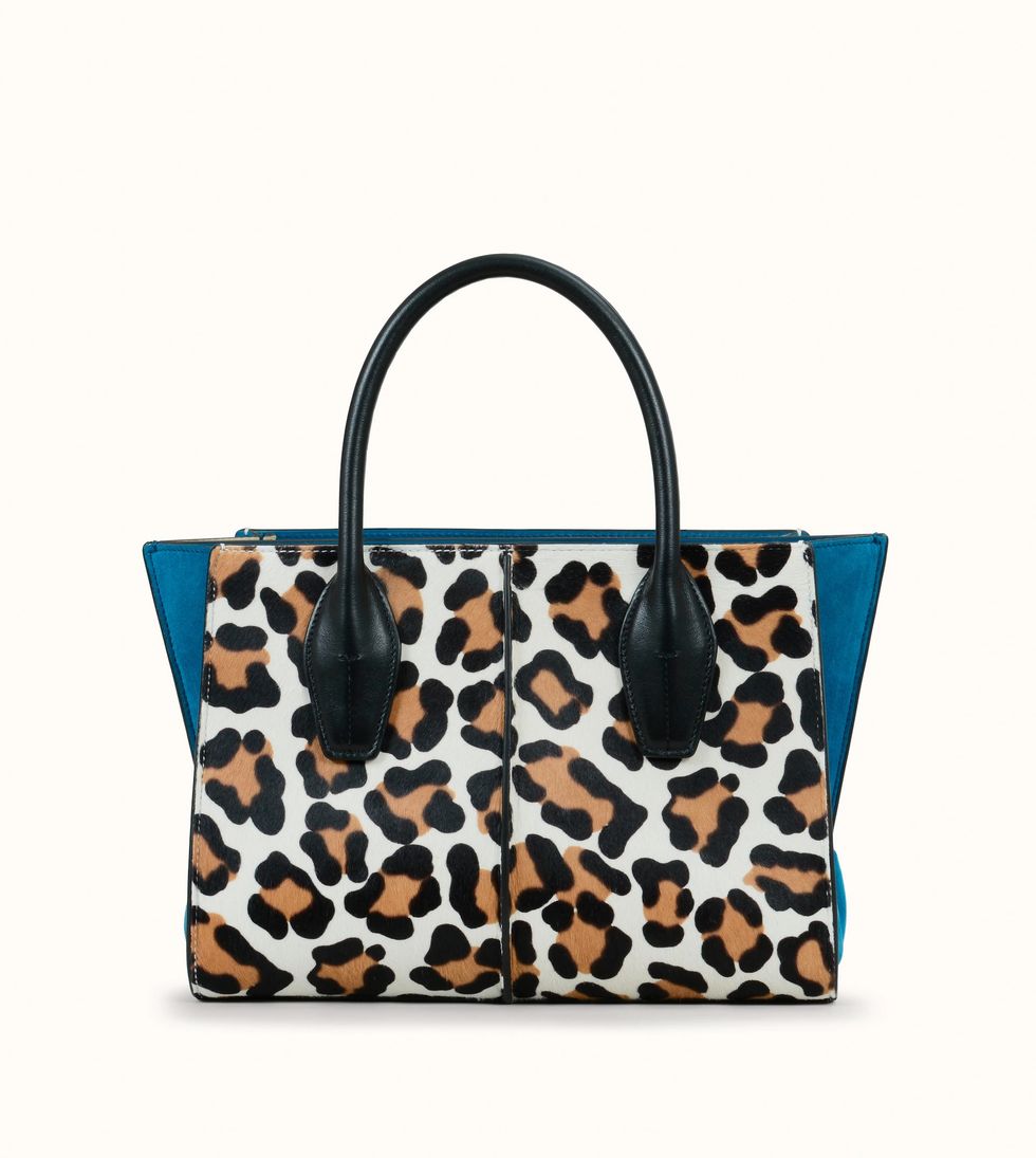 個性鮮明的holly 藍色豹紋手提包nt85,800