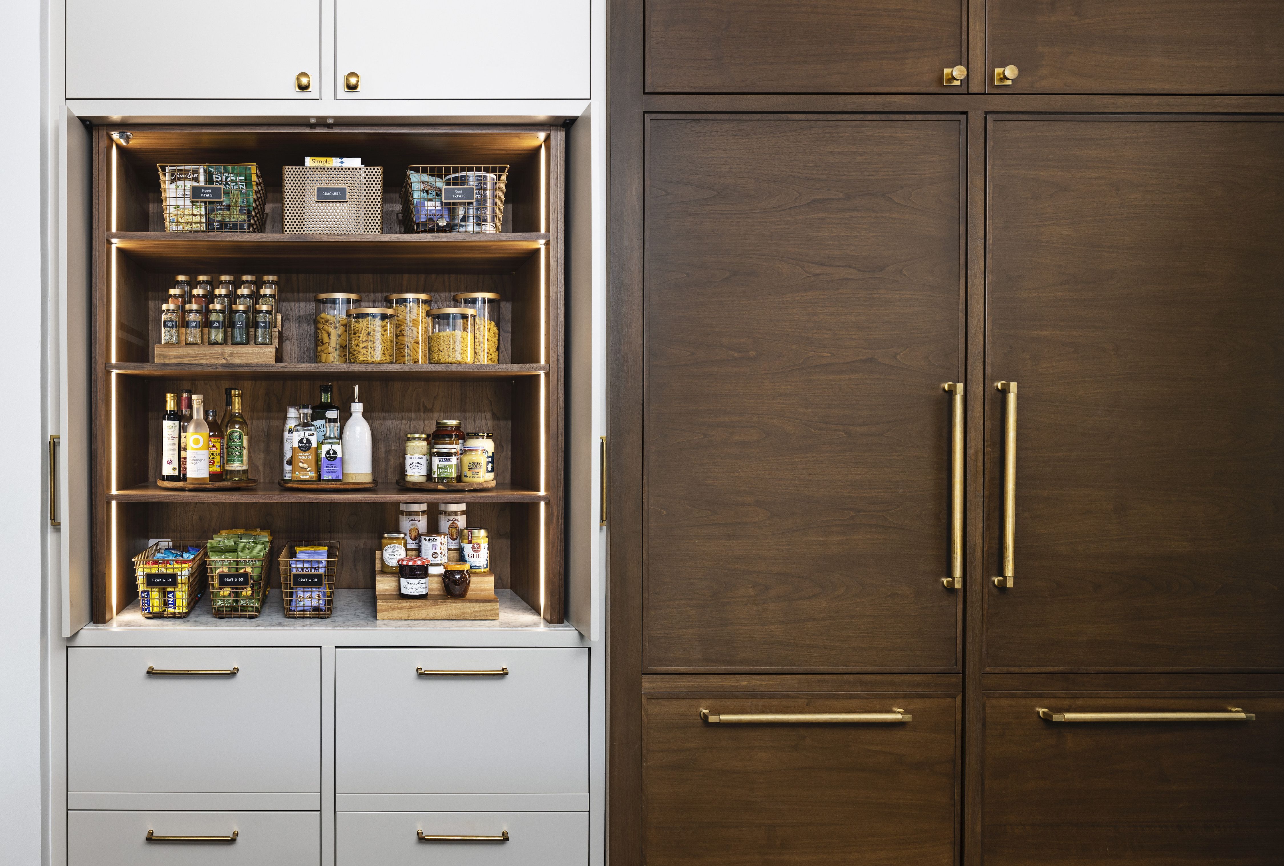 Kitchen cabinet organization ideas - NewlyWoodwards