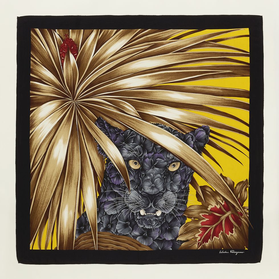 pantera collezione primavera estate 1988, foulard in crepe de chine firenze museo salvatore ferragamo