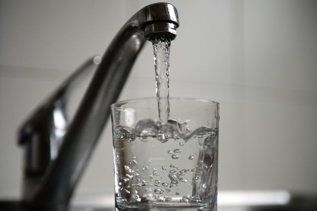 水を飲まないとどうなる？身体に起こりうる変化と健康への影響