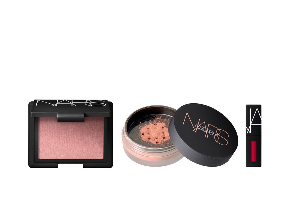 Eye shadow, Face powder, Eye, Cosmetics, Pink, Product, Beauty, Organ, Cheek, Powder, 