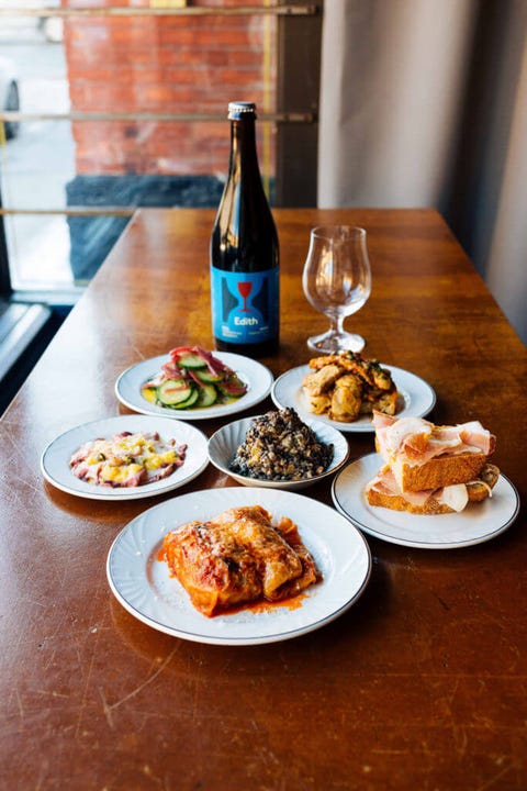 20 Best Restaurants in Montreal, Quebec - 20 Foods To Eat In Montreal