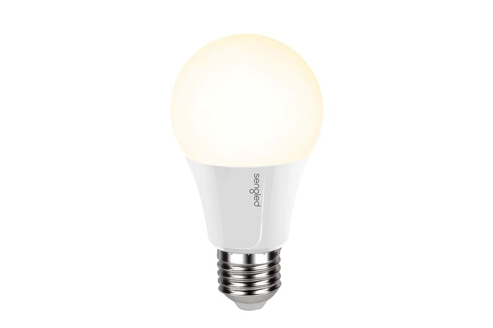 White, Light bulb, Lighting, Incandescent light bulb, Light, Compact fluorescent lamp, Fluorescent lamp, Lamp, Light fixture, Nightlight, 