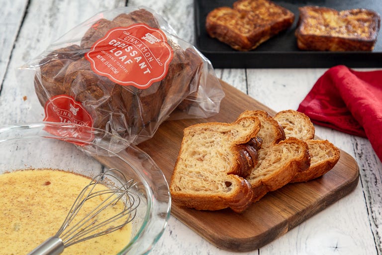 Food, Cuisine, Dish, Ingredient, Baked goods, Bread, Finger food, Dessert, Pumpkin bread, Staple food, 