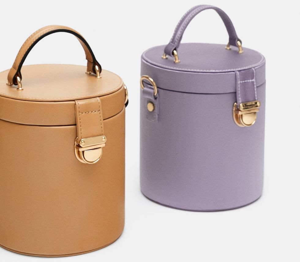 Bag, Handbag, Product, Fashion accessory, Purple, Material property, Leather, Luggage and bags, Beige, Shoulder bag, 