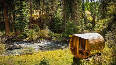 dunton river camp sauna