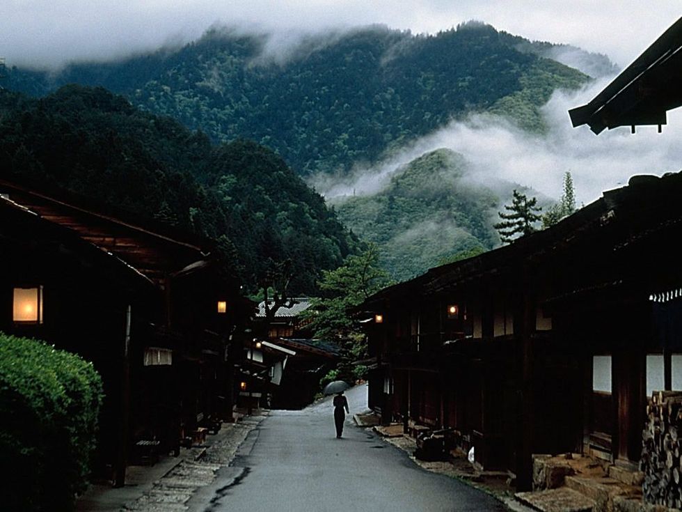 Delen van de zeventiende eeuwse Nakasendo in Japan zijn bewaard gebleven en gerestaureerd zodat ze hun oorspronkelijke rust uitstralen