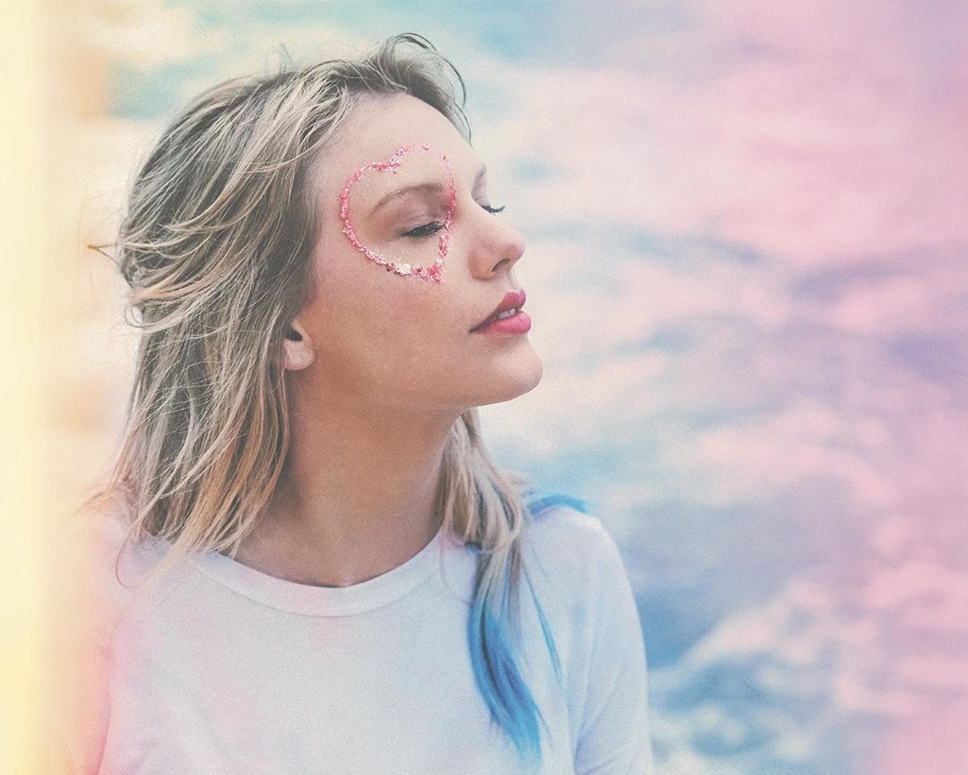5 Taylor Swift Lover Phone Backgrounds to Download ASAP - No Repeats or  Hesitations