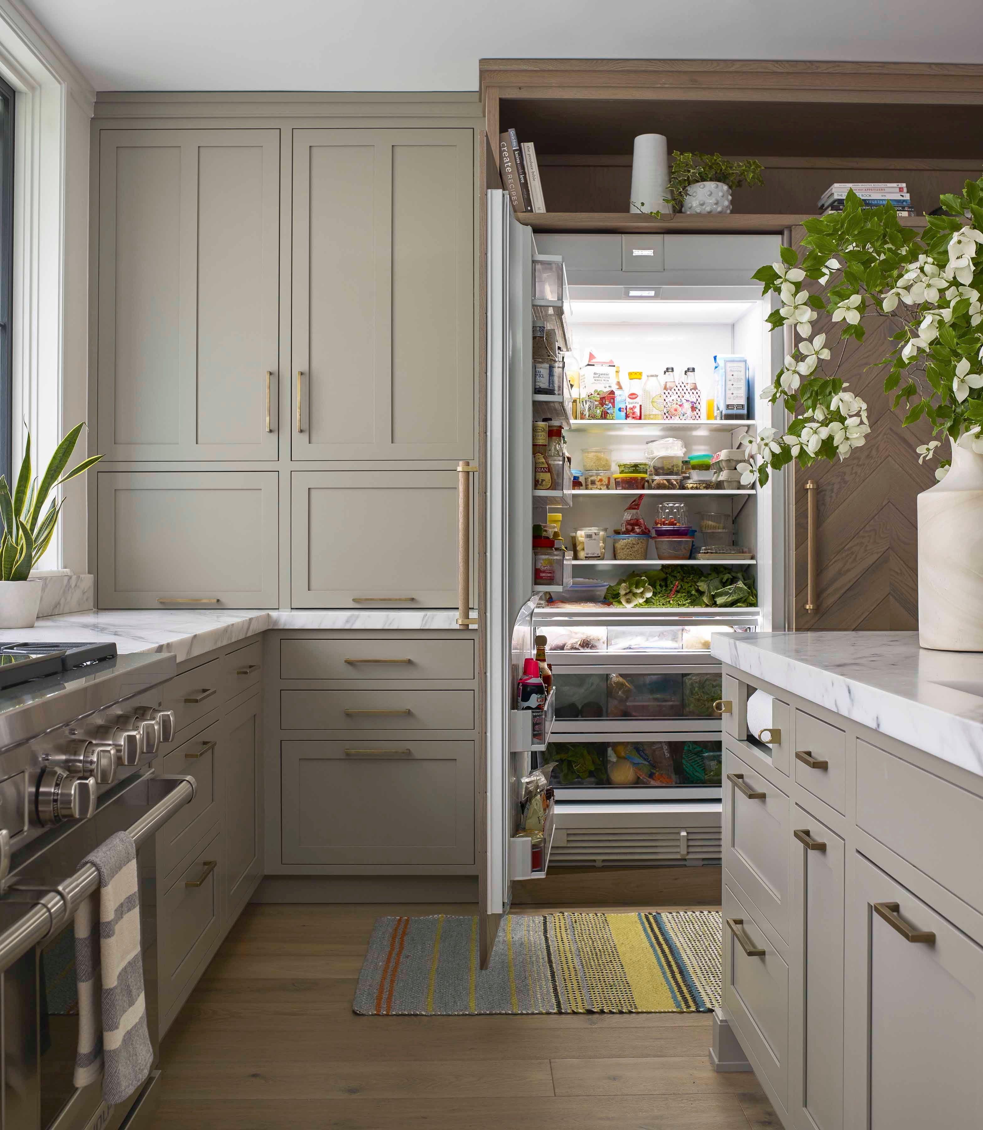 The Best Kitchen Paint Colors for 2024, According to Experts