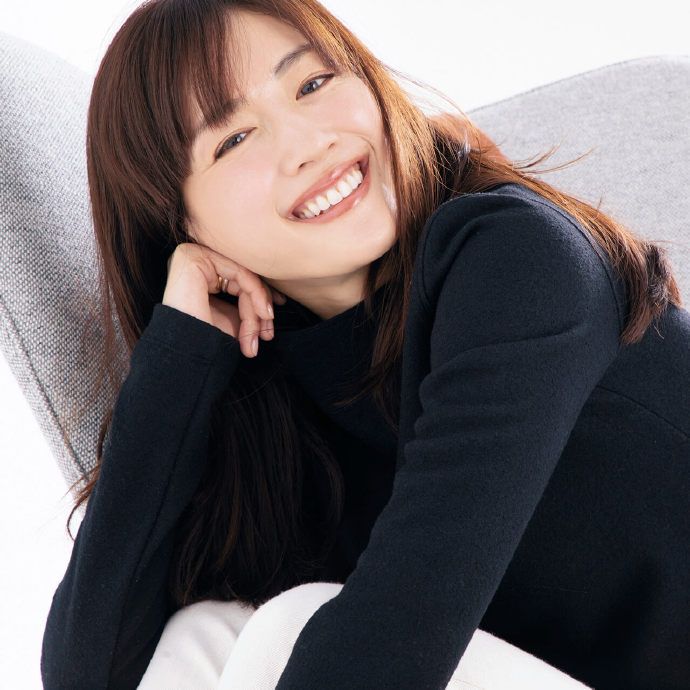 《天國與地獄》日本好感度女神綾瀨遙的8個迷人魅力！工作人員最愛的親民女星、當年加入演藝圈是意外？