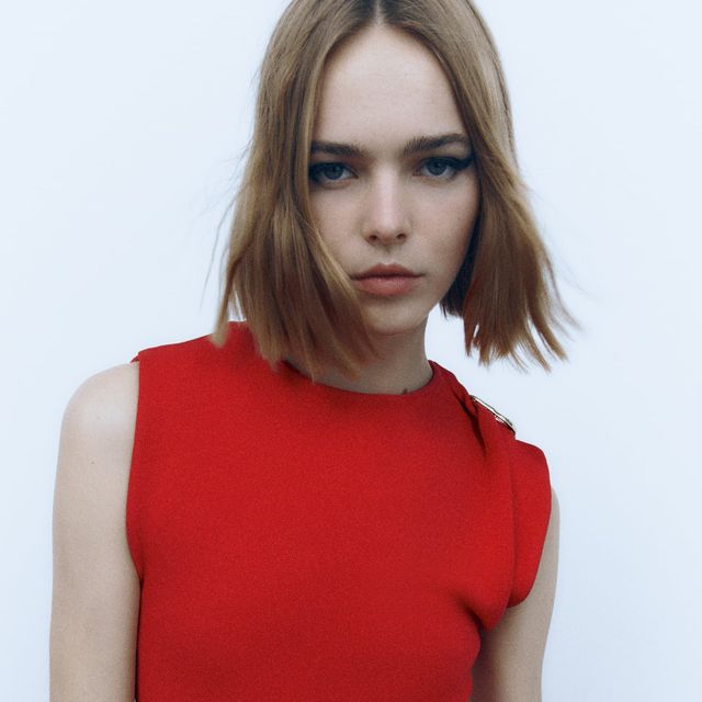 el color que más favorece: Zara tiene los vestidos rojos de Zara
