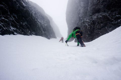 Op de route naar de top van Mount Arrowsmith op Vancouver Island Het zicht was slecht maar de sneeuwcondities waren perfect