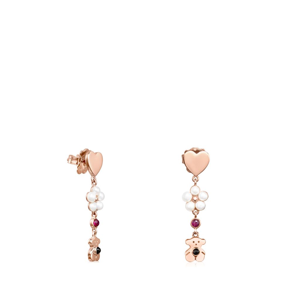 Earrings, Jewellery, Body jewelry, Fashion accessory, Pink, Gemstone, Ear, Pearl, Jewelry making, Crystal, 