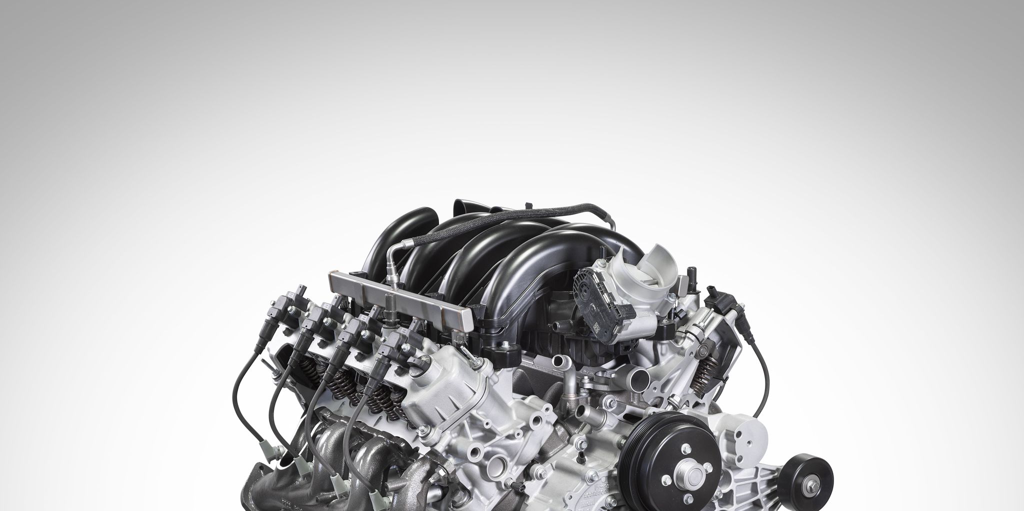 ford’s all new 73 liter v8 gasoline engine that debuted last month in f series super duty pickups is also available in super duty chassis cab, f 650 and f 750 medium duty trucks, e series, and f 53 and f 59 stripped chassis this 73 liter v8 generates more torque and power than the 68 liter v10 engine it replaces