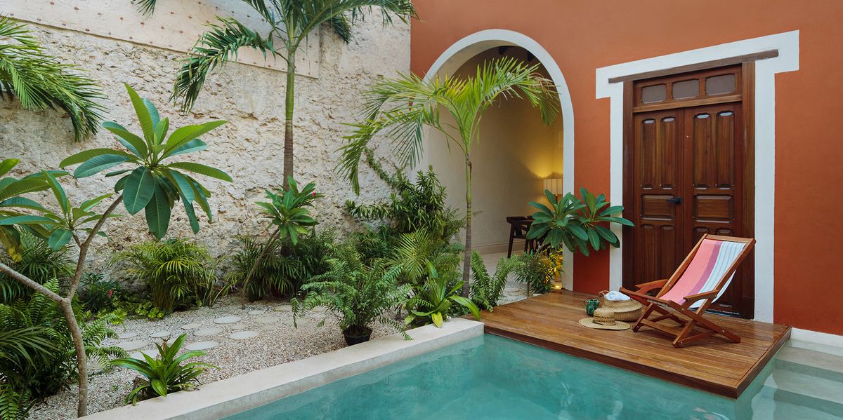 una reforma convierte esta antigua casa colonial en un oasis de historia con piscina y un patio que conecta las estancias entre si