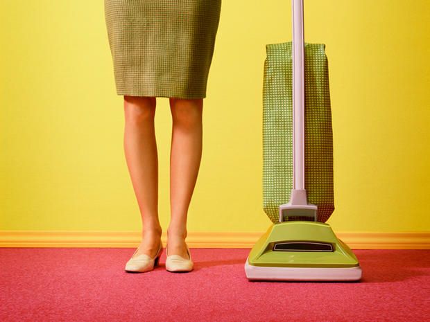 Floor, Vacuum cleaner, Yellow, Leg, Carpet sweeper, Flooring, Household cleaning supply, Human leg, Home appliance, Lamp, 