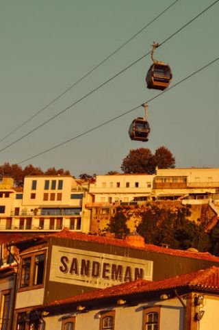 Window, Cable car, Cable car, Town, Electricity, Roof, Electrical network, Electrical supply, Wire, Cable, 