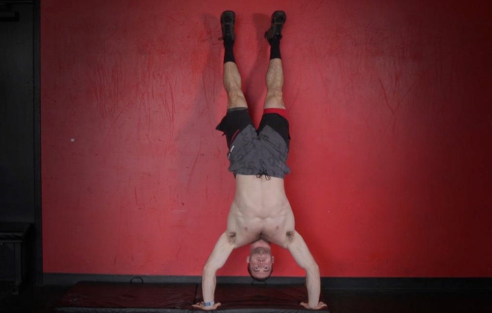 womaninneedofsanity - A little nude hand stand push-ups for Dad