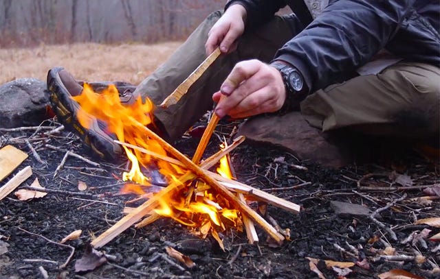 Make my fire. Build a Fire. Как сделать костер. Make a Fire. Make a Bonfire.