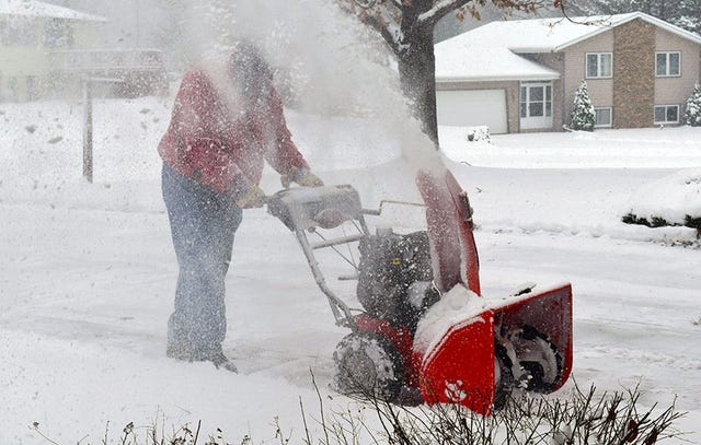 Heavy Snow Increases Risk of Heart-Related Hospital Admissions | Men's ...