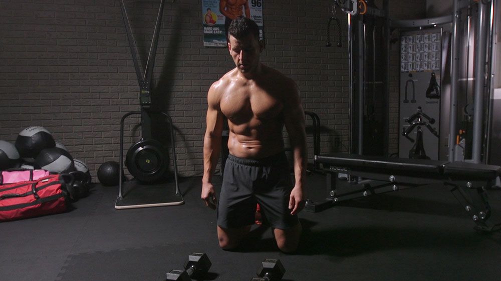 This 5-Pound Dumbbell Workout Will Give You a Total-Body Burn