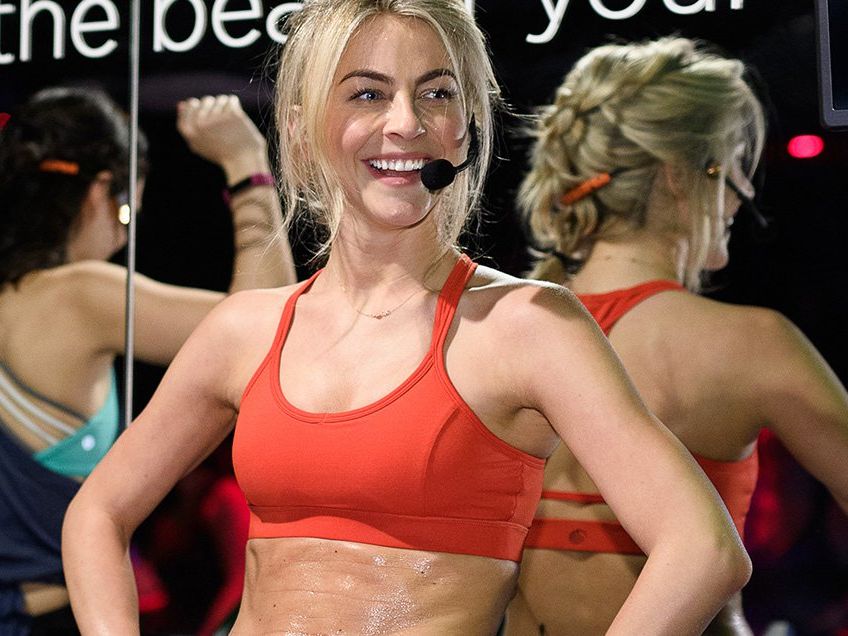 Julianne Hough and Her Rock-Hard Abs Hit the Gym