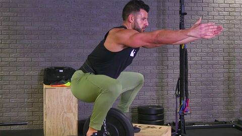 preview for 4 Muscle-Building Moves
