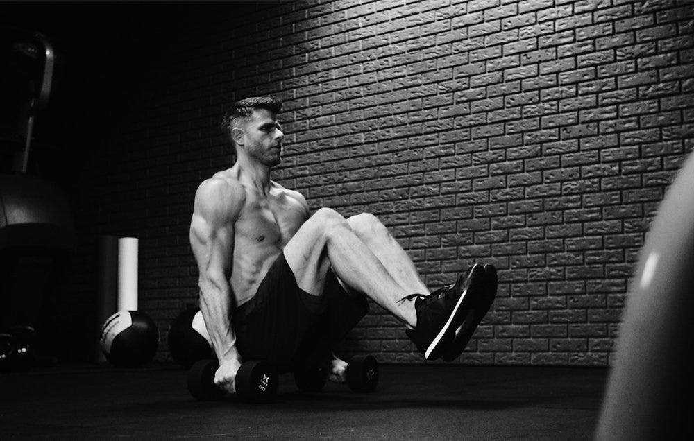 This Superset Fires Up Your Triceps and Core at the Same Time | Men’s ...