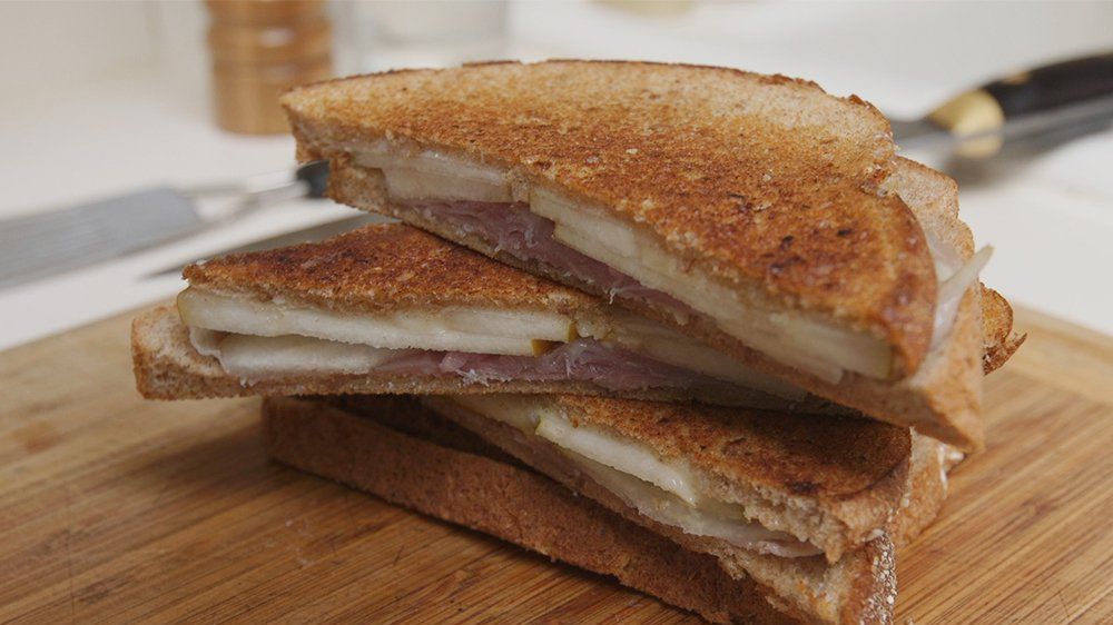 12 Benefits of Sandwich Maker In Your Kitchen