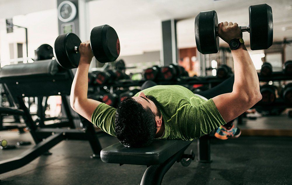 how lifting builds strength