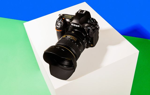 Nikon D850 Review: The best SLR Nikon's made. Ever.