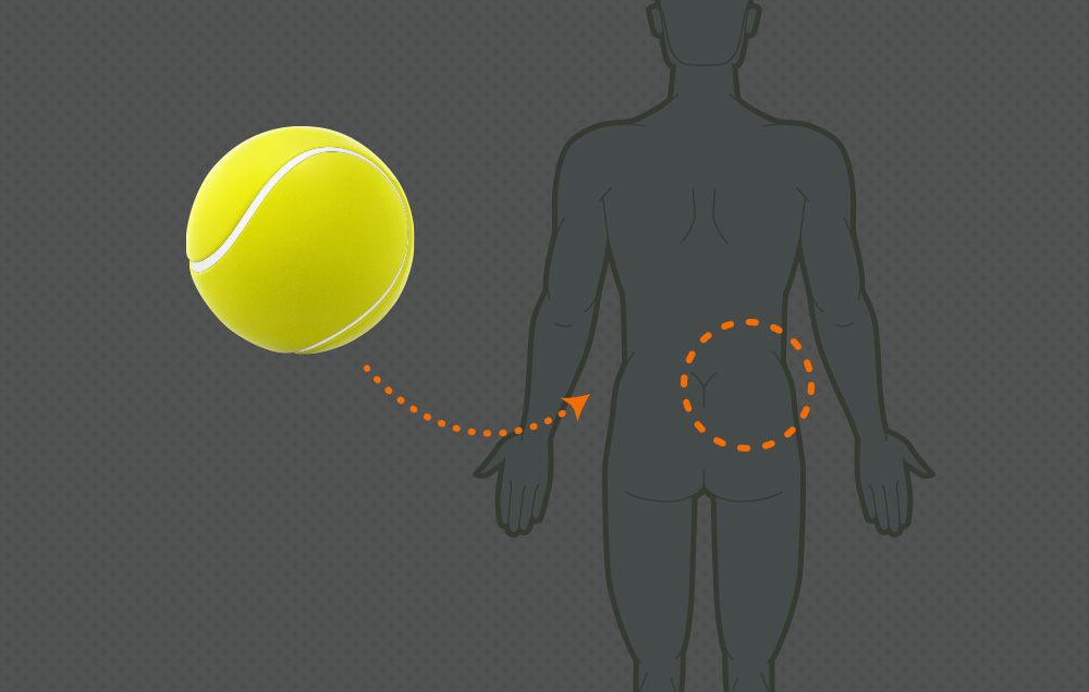 Lower ball. Массаж спины теннисным мячом. Массаж копчика с помощью теннисного мяча у стены. Теннисный мяч рядом с головой человека. Теннисный мячик Смайл.