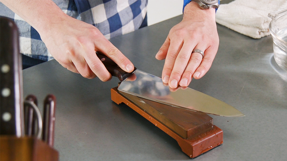 How to Sharpen Your Kitchen Knife