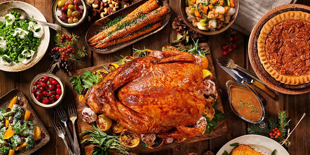 Thanksgiving Dinner Tips That Will Save You 1,200 Calories | Men’s Health