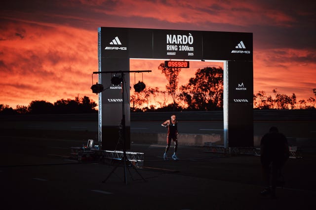 professional runners running at night
