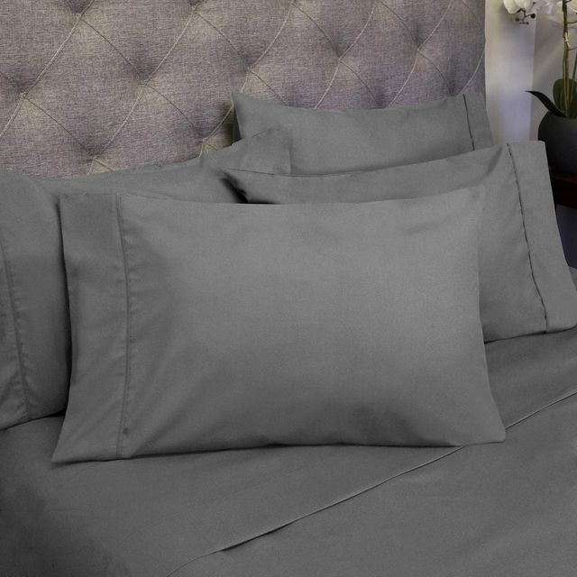 Bedding, Purple, Textile, Linens, Pillow, Furniture, Cushion, Duvet, Throw pillow, 