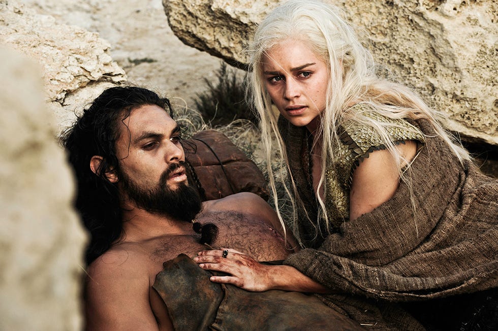 emilia clarke as daenerys,jason momoa as khal drogo