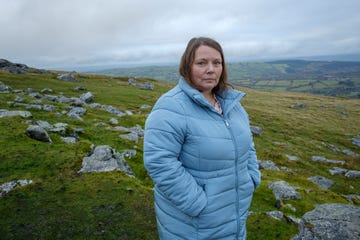 the light in the hall y golau.call sheet 19 19/11/2021 episode 3.sharon (joanna scanlan).photo by alistair heap