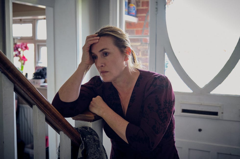 i am : ruth. created by dominic savage..starting ruth kate winslet.freya mia threapleton