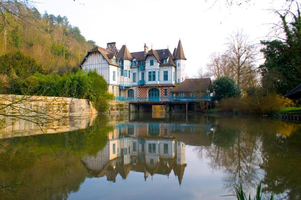 Le Moulin de Pologne ищщл. Claire_Moulin. Банка Moulin de Bouvet. Moulin Villa Ferdinand.