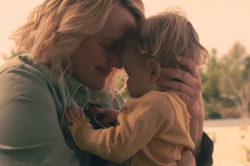 the handmaids tale “train” june and serena’s journey takes an unexpected turn. moira makes a bold decision. nick deals with a powerful visitor. (disney/steve wilkie) elisabeth moss