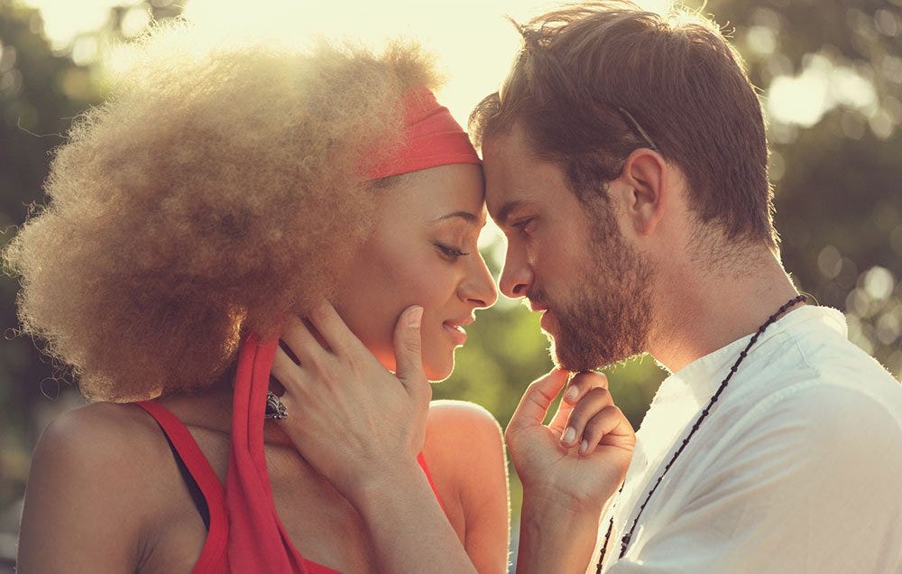 This Is Why People Like Making Out In Public, According To Science | Women