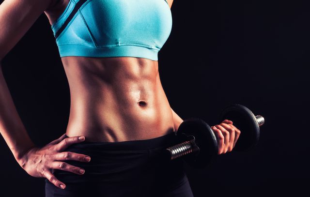 10 Single-Dumbbell Exercises That'll Help You Sculpt Flat Abs