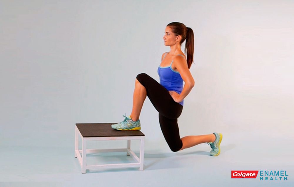 foot-elevated-reverse-lunge