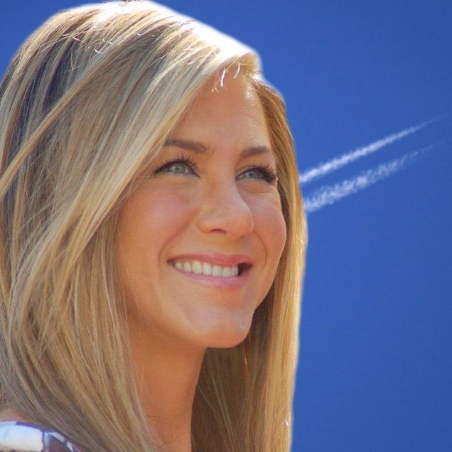Wait, Did Jennifer Aniston Just Say She Had a Foursome On a Plane?