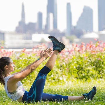 Extreme athletes exercise outside in the heat